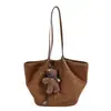 Bolsa tote grande plissada retrô de outono e inverno para mulheres, nova bolsa tote versátil para o dia a dia 2026, bolsa de ombro em camurça fosca, bolsa de axila