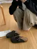Sandálias Birkenstock estilo retrô coreano sem cadarço para mulheres, novo modelo outono 2026, tamancos estilosos de bico fechado com fivela para uso ao ar livre
