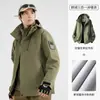 Nueva Ropa de Montañismo para Exteriores Tres en Uno a Prueba de Viento e Impermeable con Forro de Forro Polar Desmontable para Hombres y Mujeres