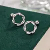 Nuevos Pendientes de Tornillo Círculo Retorcido, Versátiles Diarios Simples Diseño de Nicho Joyería para Mujer Pendientes de Moda