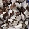 [con Poria de Yunnan] Cubos de Poria de Yunnan con Piel Cortados a Mano con Piel Entrega al por Mayor
