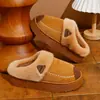 Pantuflas de algodón cálidas de invierno para pareja de adultos, zapatos de mujer, de suela gruesa, suaves, antideslizantes, forradas de felpa, gruesas, adecuadas para niños y padres