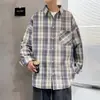 Camisa a cuadros retro literaria de manga larga estilo Hong Kong para hombre de mediana edad y joven cárdigan Harajuku japonés solapa top de pareja