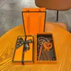 Miu Anillo de Llavero de Pan con Agua Alcalina Resina Pan Colgante de Llavero de Bolsa de Chocolate Regalo de Graduación
