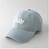 Gorra de Béisbol Nueva de Primavera con Bloques de Color y Letras 3D para Hombres y Mujeres, Estilo Pareja, Moderna, Sencilla, Casual, Versátil, Gorra de Pico Tendencia