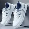 Zapatos Nuevos de Primavera 2025 Zapatos Blancos para Hombre Zapatos de Moda Estilo Coreano Versátiles Casuales Zapatos de Hombre Tenis Deportivos Transpirables Transfronterizos