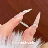 Anillo de fila de diamantes degradado popular de Xiaohongshu para mujer, dulce y encantador, nuevo temperamento, lujo ligero, nicho, sensación de alta gama