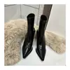 Saltos Altos Pontudos Femininos 2026 Outono/Inverno Novo Estilo Coreano Botas Emagrecedoras Design Moderno Salto Fino Botas de Cano Curto Pretas Elegantes Botas Únicas