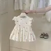 Conjunto Floral para Meninas 2025 Novo Estilo Conjunto Trendy de Duas Peças para Bebês Meninas Conjunto Curto de Verão