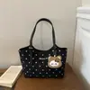 Bolsa Tote Grande de Bolinhas Retrô Nova Outono 2026 Moda Versátil para o Dia a Dia Ombro Único de Mão Atacado Bolsa Feminina