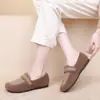 2024 Outono e Inverno Novos Sapatos Mao Mao Desgaste Externo Feminino Sapatos de Feijão Quente Forrados de Lã Casual Slip-on Sapatos de Algodão Femininos