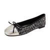 Zapatos Planos Brisa Suave de Noche para Mujer 2023 Nuevo Estilo Boca Baja Slip-On Punta Cuadrada Combinación de Colores Lazo Zapatos Perezosos Modernos Otros