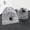 Nuevo conjunto de dos piezas de bufanda gorro de felpa de una sola capa para niños, gorro de algodón con estampado, sombrero cortavientos con protección para los oídos para primavera y otoño