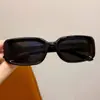 Gafas de Sol Rectangulares Sexy Retro Americanas para Mujer, Gafas de Sol Ins de Marco Pequeño Estrecho de Gama Alta, Hip-Hop Europeo y Americano Negro