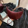 Bolsa Vintage Fosca Feminina 2024 Nova Moda Casual Bolsa de Ombro Nicho Popular Ombro Crossbody Bolsa Bolsa de Gado