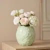Jarrón de Cerámica con Flor en Relieve Estilo Ins Decoración de Escritorio para Sala de Estar Arreglo Floral Adorno Pequeño Sencillo Flor Seca Botella Hidropónica