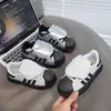 Zapatos para Niños Puntera de Concha Tenis Escolares Nuevo Estilo Primavera y Otoño 2026 Zapatos Casuales para Niños Tenis de Moda para Niñas Suela Suave