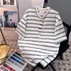 Camiseta unisex retro de manga corta con cuello Henry, de tacto sencillo y relajado, con patchwork a rayas y un elegante diseño de manga corta con botón de cuerno
