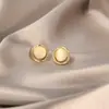 Brincos de concha com franjas frescos e simples com um design único, novos brincos de estilo primavera e verão para mulheres, atacado