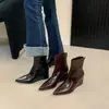 Botas de Cano Curto com Salto Anabela Bico Fino 4cm/7cm Femininas Outono Inverno Novo Estilo Botas de Cano Curto com Salto Anabela Versátil Salto Alto Botas Emagrecedoras