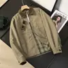 Jaqueta de trabalho vintage lavada de Detroit para homens, jaqueta bomber forrada xadrez de outono, casaco resistente
