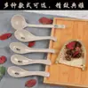 Cada año, hay tazas de melamina con peces, tazas de restaurante, vasos de plástico anti-caída, vasos para la boca, cucharas de imitación de porcelana, salsas para hot pot, salsas