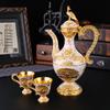 Terno de vinho estilo palácio criativo requintado estilo europeu ornamentos de metal para casa retro luz luxo copo de vinho pote de vinho conjunto de oito peças