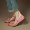 Versátiles de Alta Calidad 2025 Nuevos Zapatos con Tacón Grueso de 3 cm de Piel de Vaca Lavada de Primera Capa Super Hermosos Flores de Hada para Mujer con Falda