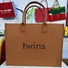 Bolsa de fieltro gran capacidad bolso de mano de fieltro mismo estilo que las celebridades de internet bolsa de mano de fieltro regalo a mano bolsa de fieltro con logotipo exclusivo