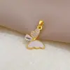 Cobre Oro Real Concha Blanca Mariposa Dorada Soñadora Moda Transfronteriza DIY Joyería Cobre Circonita Microincrustación Colgante