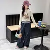 Traje Casual de Otoño para Niñas 2026 Nuevo Estilo Niños Mayores Camiseta Elegante Pantalones de Pierna Ancha para Niños Ropa de Otoño Conjunto de Dos Piezas