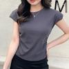 Foto Real de Camiseta sin Mangas Corta de Hombro Derecho para Mujer 2025 Nuevo Diseño Chaleco Plisado Top de Manga Corta Volante Verano