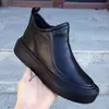 Zapatos de Hombre 2025 Otoño e Invierno Nuevo Estilo Botines Cortos de Cuero Negro para Hombre Zapatos Casuales con Forro de Lana Añadido y Diseño Slip-On Engrosado, Botas de Hombre Modernas y Versátiles