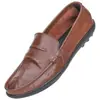 Sapatos mocassins masculinos novos de fronteira BC, sapatos casuais de couro respiráveis estilosos para negócios, sapatos masculinos da moda para comércio exterior
