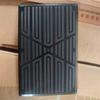 Fabricante tapete de carro antiderrapante pedal liga de alumínio plástico metal pedal principal condução área de descanso peça de reparo