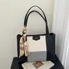 Bolso de Hombro tipo Tote Retro Simple y Elegante para Mujer, Nuevo Estilo Primavera 2026, Gran Capacidad