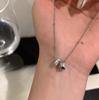 Collar de plata de ley simple de estilo coreano con doble círculo de circonitas y diamantes brillantes para mujer, cadena de lana de lujo con diseño de nicho ligero y combinable de alta gama.