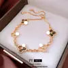 Pulsera Ajustable Hueca de Flor Electrochapada en Oro Real de 18K Vintage Lujo Ligero Versátil Joyería de Nicho