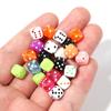 50 Peças/Saco Acrílico 8mm Colorido Transparente Cubos Dado Contas DIY Mahjong Contas Espaçadoras Pequenos Acessórios de Joias