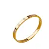 Pulseira Lele Jewelry Cor Ouro Rosa Aço Titânio Retém a Cor Cravejada com Diamantes Exquisite Fashionável Design de Nicho Versátil Luxo Leve Acessório de Mão para Mulheres