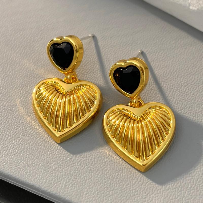 2212204 (1) 黑金爱心耳环轻奢高级感法式复古小众气