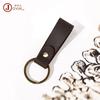 Llavero vintage de cuero hecho a mano, accesorio para llavero de piel de vaca para coche, colgante con personalidad creativa, pequeño regalo