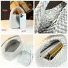 Mini Bolsa de Palha 2026 Novo Estilo Bolsa Pequena de Couro Genuíno Simples Casual Bolsa de Ombro Bolsa Transversal com Corrente para Mulheres Tendência