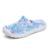 Chinelos Croc Femininos Verão Novo Outdoor Litoral Chinelos Leves Antiderrapantes Respiráveis Casuais Sapatos de Jardim Calçados Femininos Transfronteiriços
