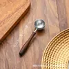Cuchara medidora para granos de café de madera de nogal con mango largo, cuchara medidora para café molido de acero inoxidable 304, cuchara medidora especial de gramos para granos de café