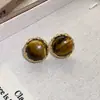 Pendientes Estilo Ojo de Tigre Aguja de Plata Maillard Estilo Hong Kong Retro Pendientes de Botón de Alta Gama Nicho Versátil Temperamento Accesorios para Orejas Venta al por Mayor
