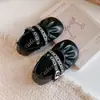 Sapatos Mary Jane de couro para meninas, sapatos de outono estilo britânico, mocassins infantis, sapatos estilosos de primavera e outono para meninas pequenas