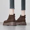 Botas de Moda de Suela Gruesa para Mujer 2026 Invierno Nuevos Retro con Peluche Zapatos Birkenstock para Personas Bajas que Aumentan la Altura Botines Chelsea