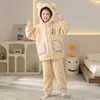 Pijama de flanela quente para meninas outono e inverno, novo design de desenho animado, roupa de casa solta e fofa, fleece de coral, para meninas