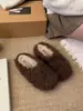 Pantuflas de medio zapato peludas de punta cerrada con suela gruesa para mujer 2026 Invierno Exterior Otoño/Invierno Cálidas Retro Birkenstock Pantuflas Esponjosas